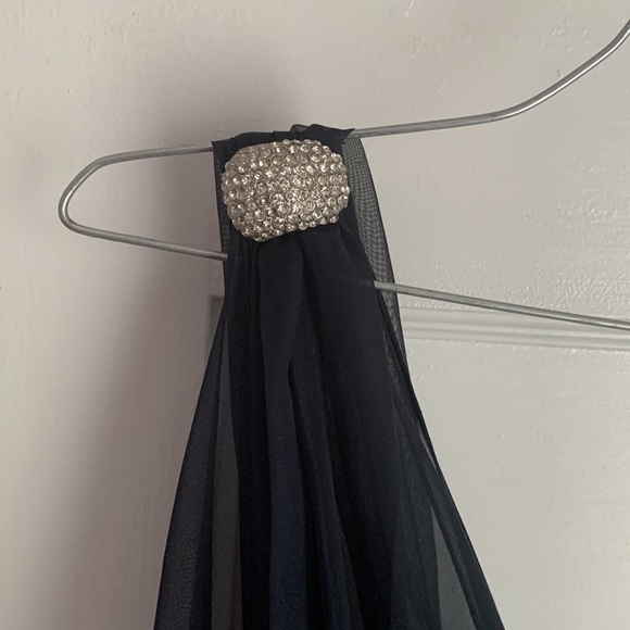 We have a Dress that’s only been worn once. No tags. - Picture 6 of 7